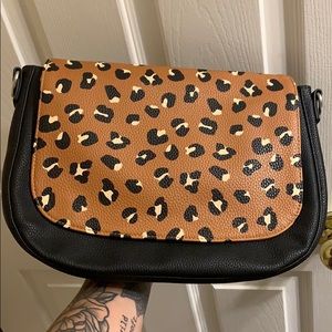 31 crossbody (no strap)